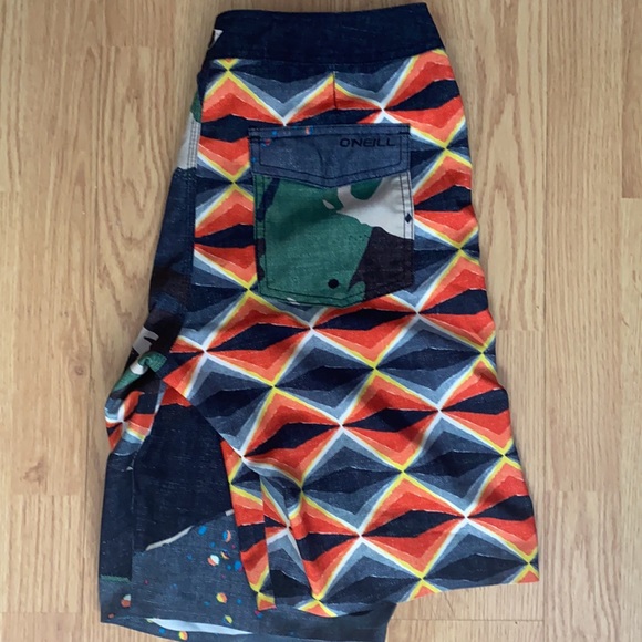 O’Neill board shorts - Picture 4 of 5